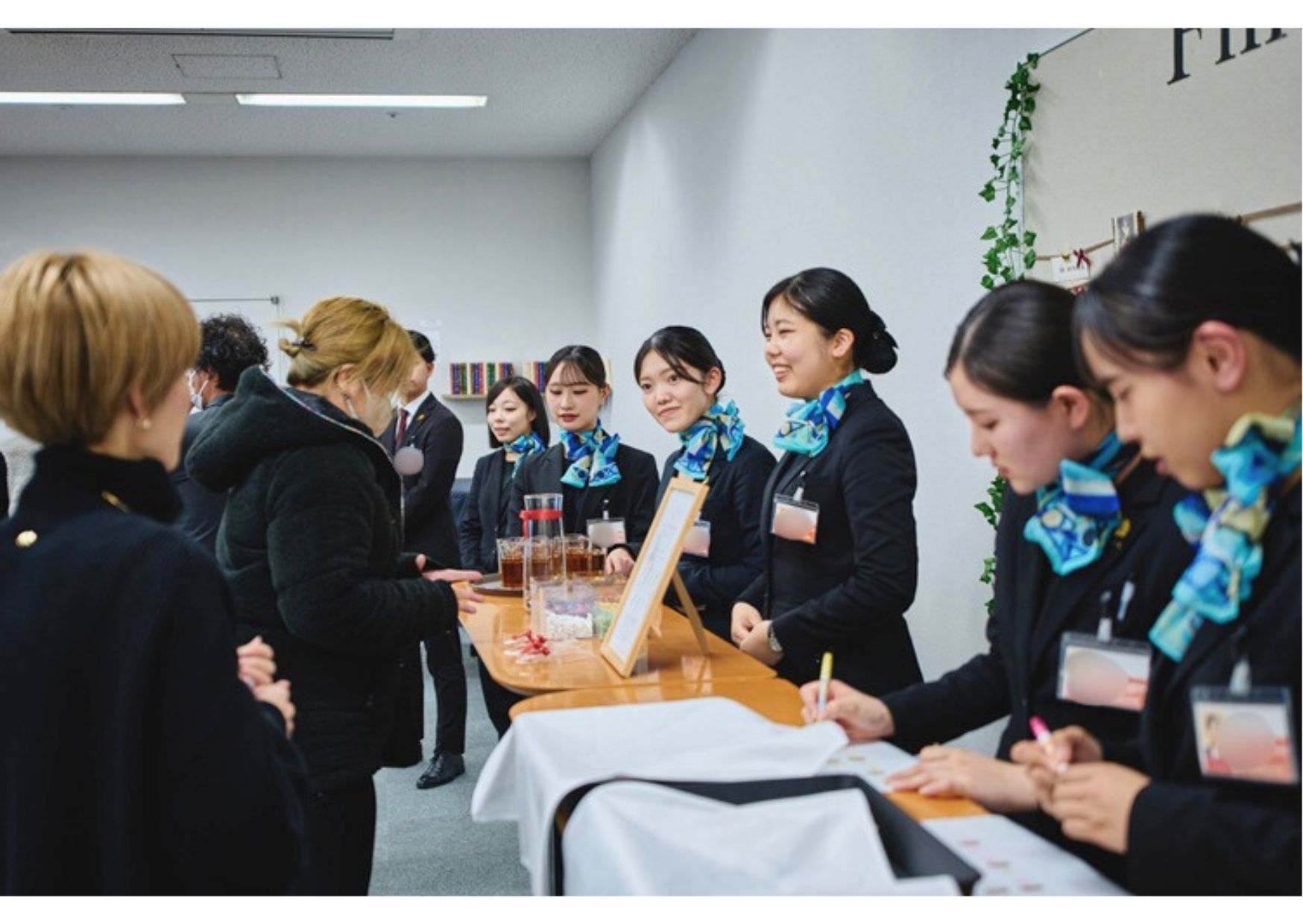 ホテル・ブライダル・観光学科の表現結婚式